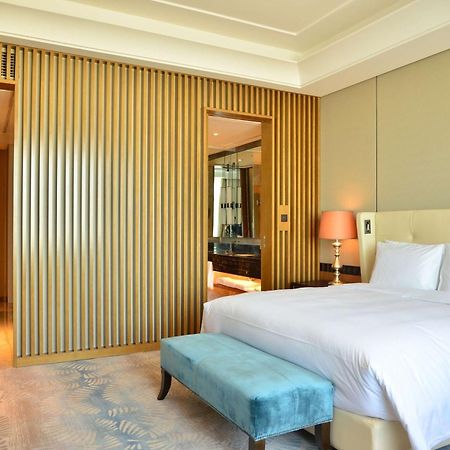 Hilton Урумчі Екстер'єр фото