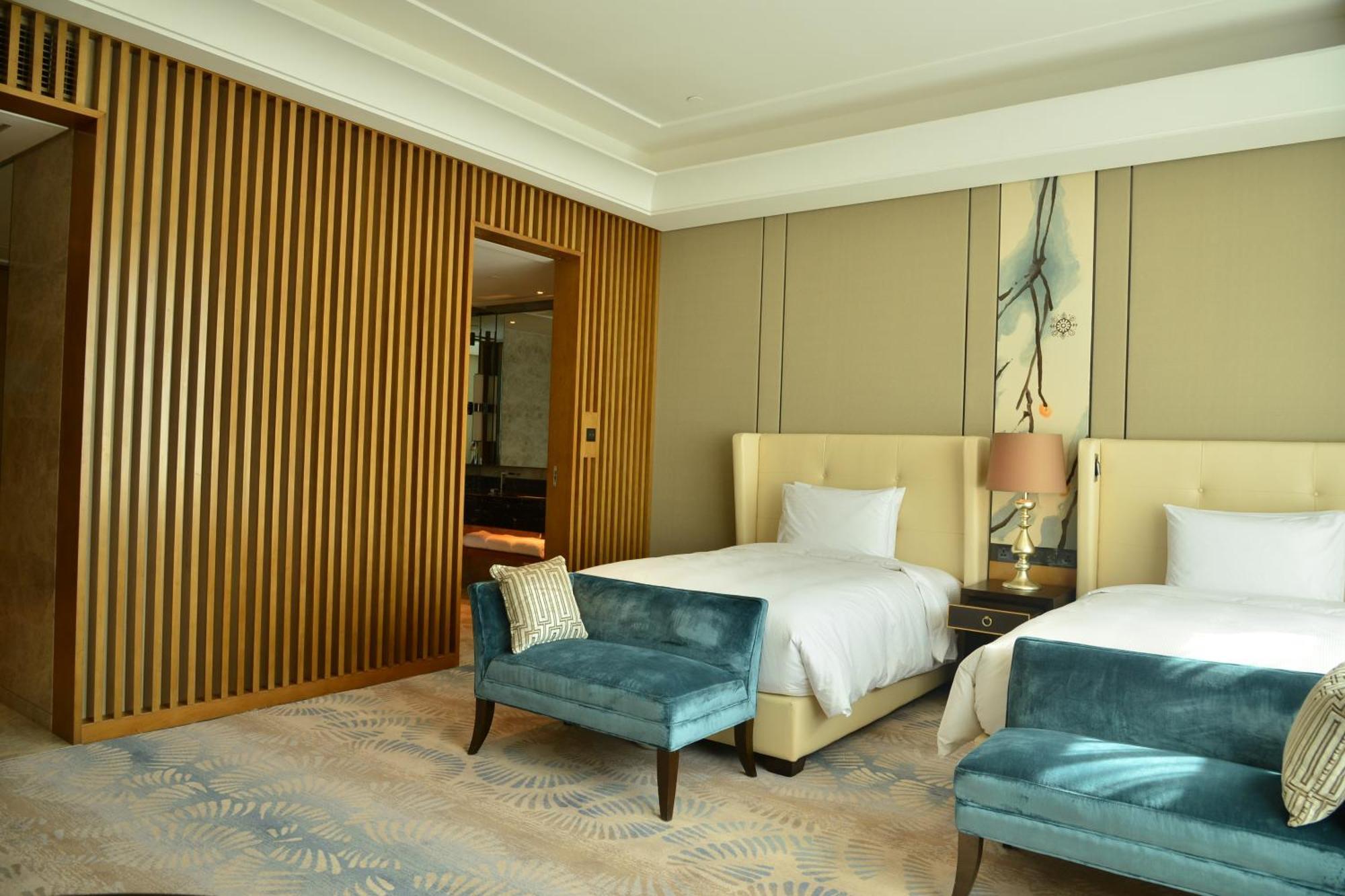 Hilton Урумчі Екстер'єр фото